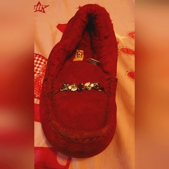 UGG Women Ansley Charm GEM Suede Slippers - Picture 4 of 5